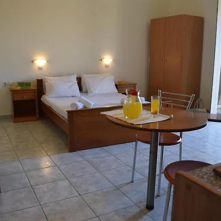 Amarylis Apartment Hersonissos (Crete)